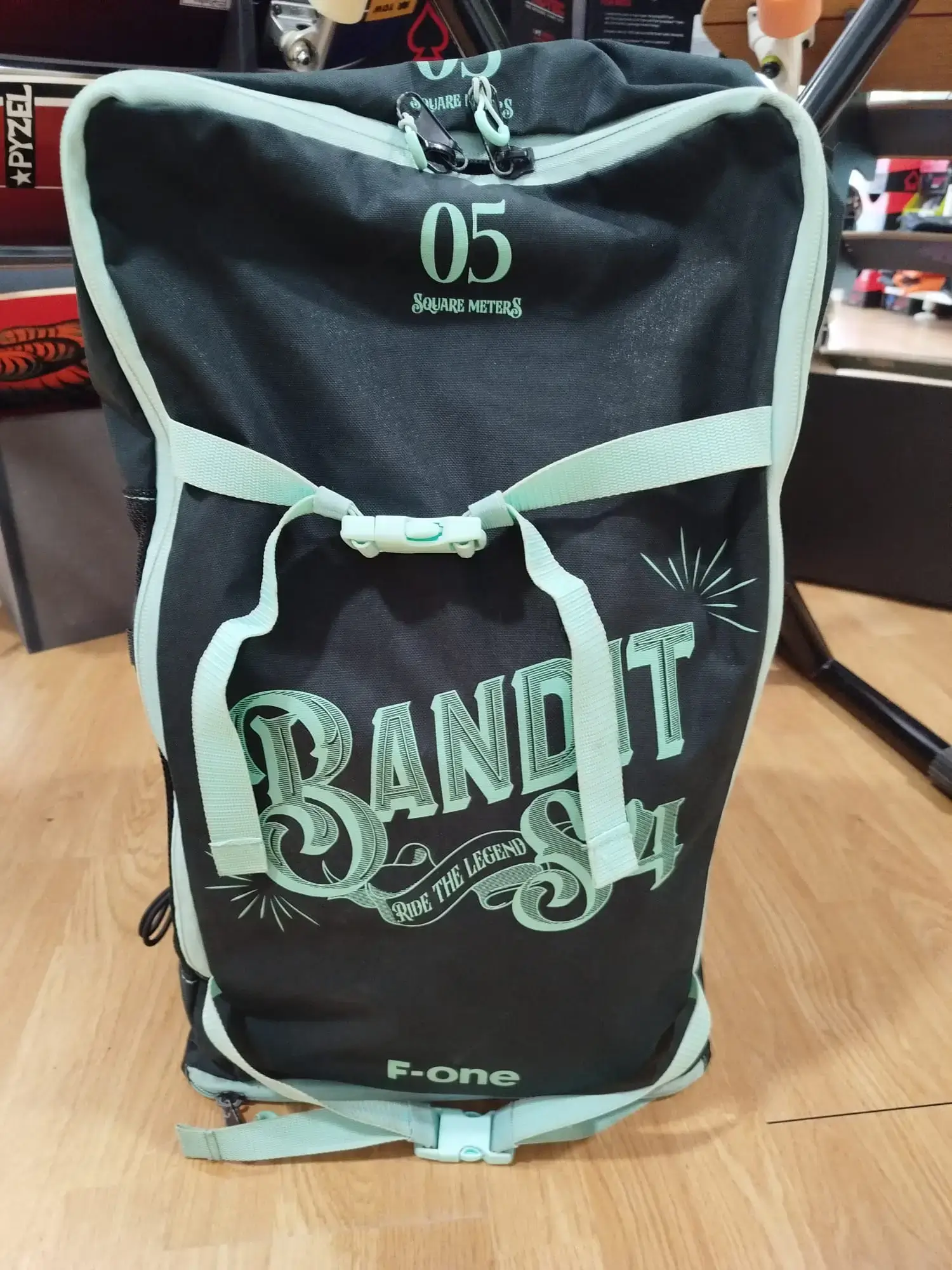 F-One BANDIT S4 5m Kite – Präzise Wave – Bild 6