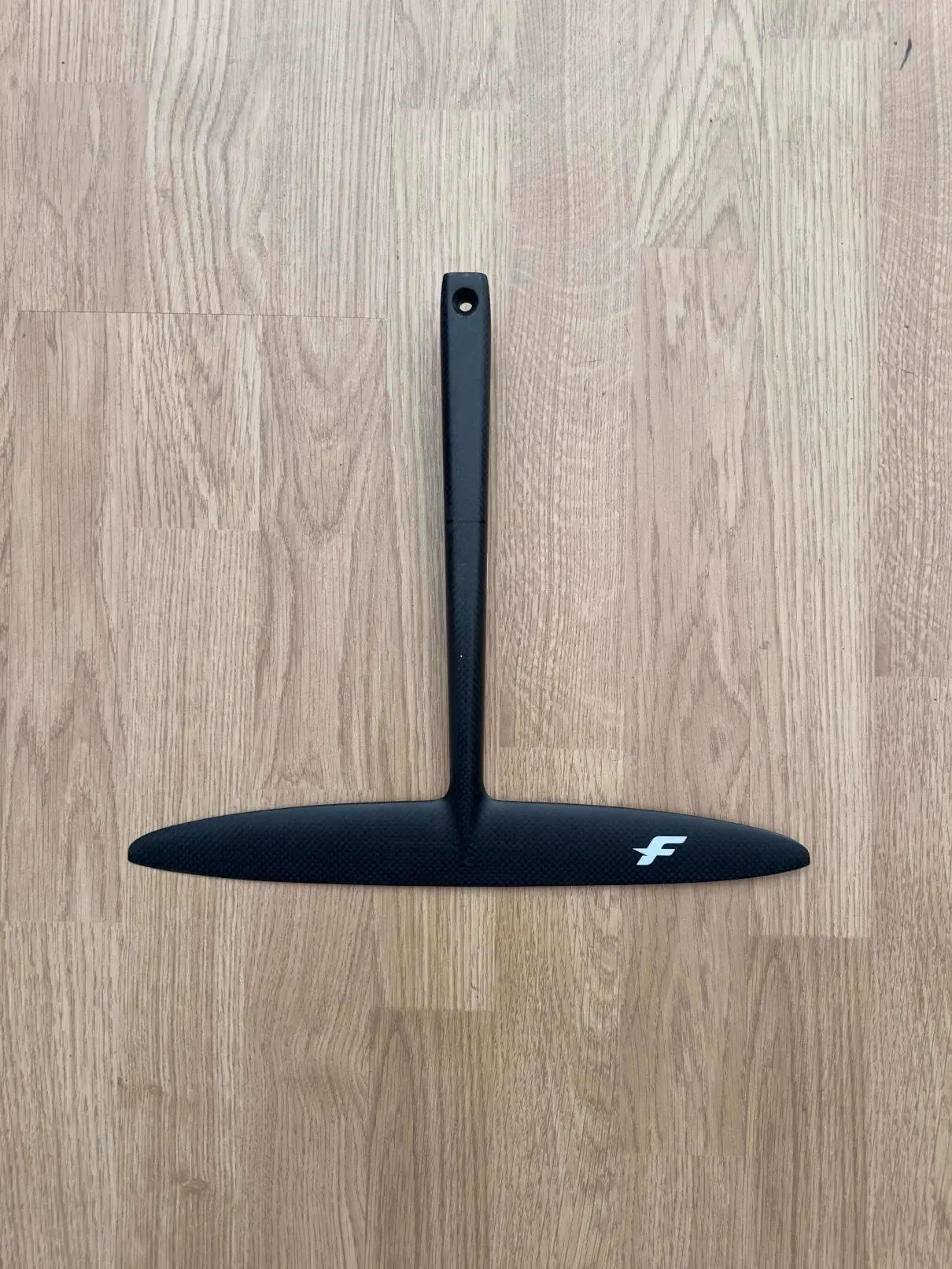 F-One Foils Tail DW XS 135 Monoblock – Carbon Präzision – Bild 3