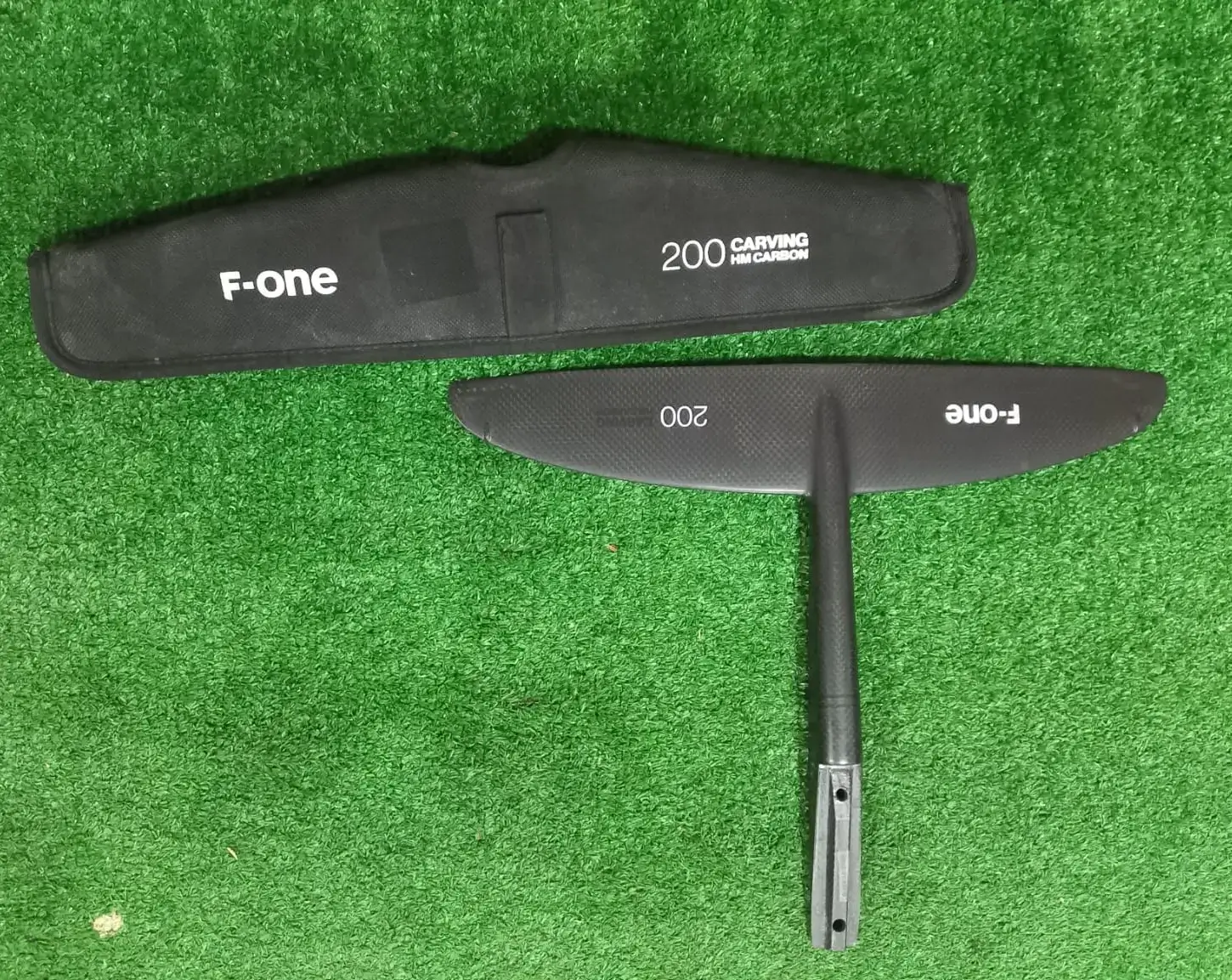F-One Foils XXS 200 Carving Monobloc – Carbon Präzision – Bild 2