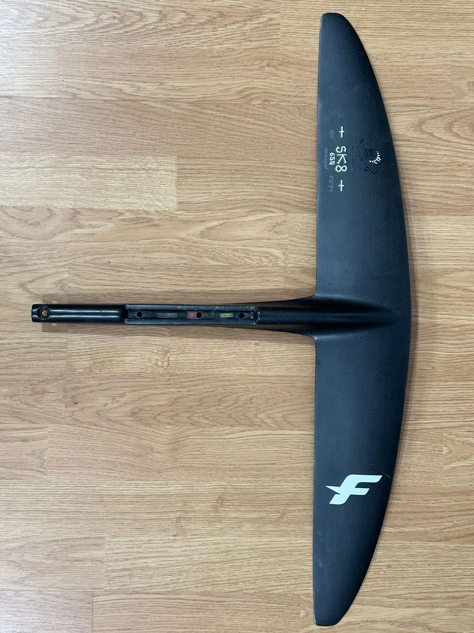 F-One SK8 Carbon 650 V1 – Hochwertig Performance – Bild 3