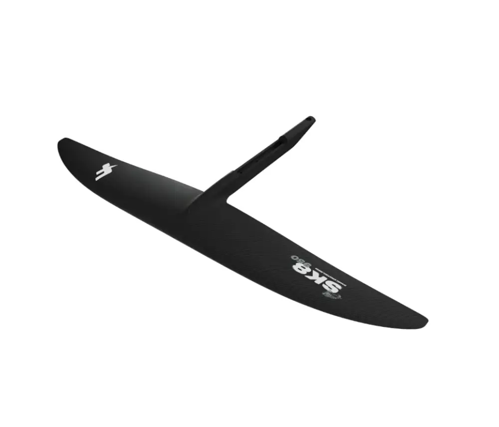 F-One SK8 850 V2 Carbon – Carbon Agilität