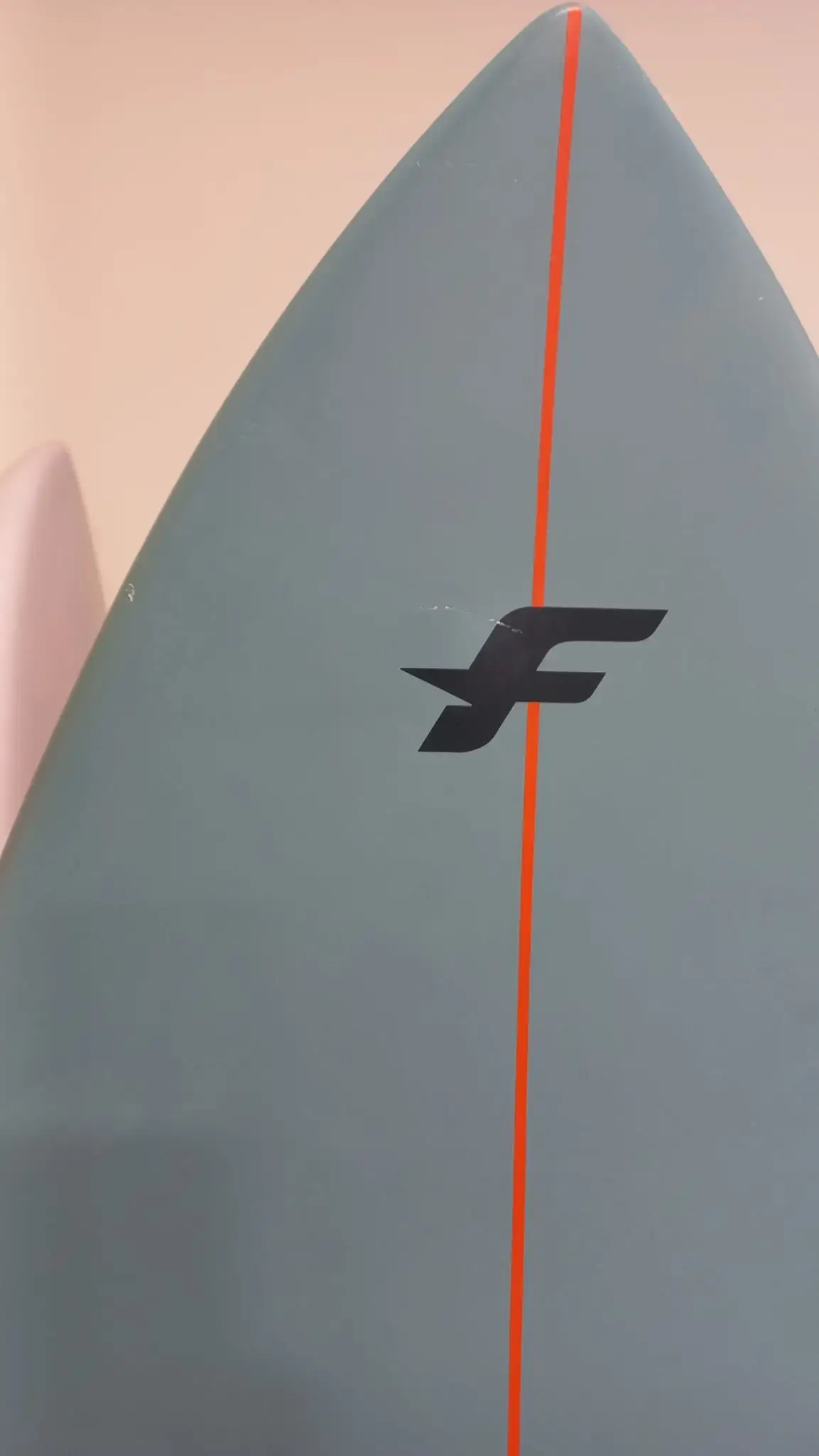 F-One Shadow 5.8 Kitesurf Board – Präzise Wave – Bild 7