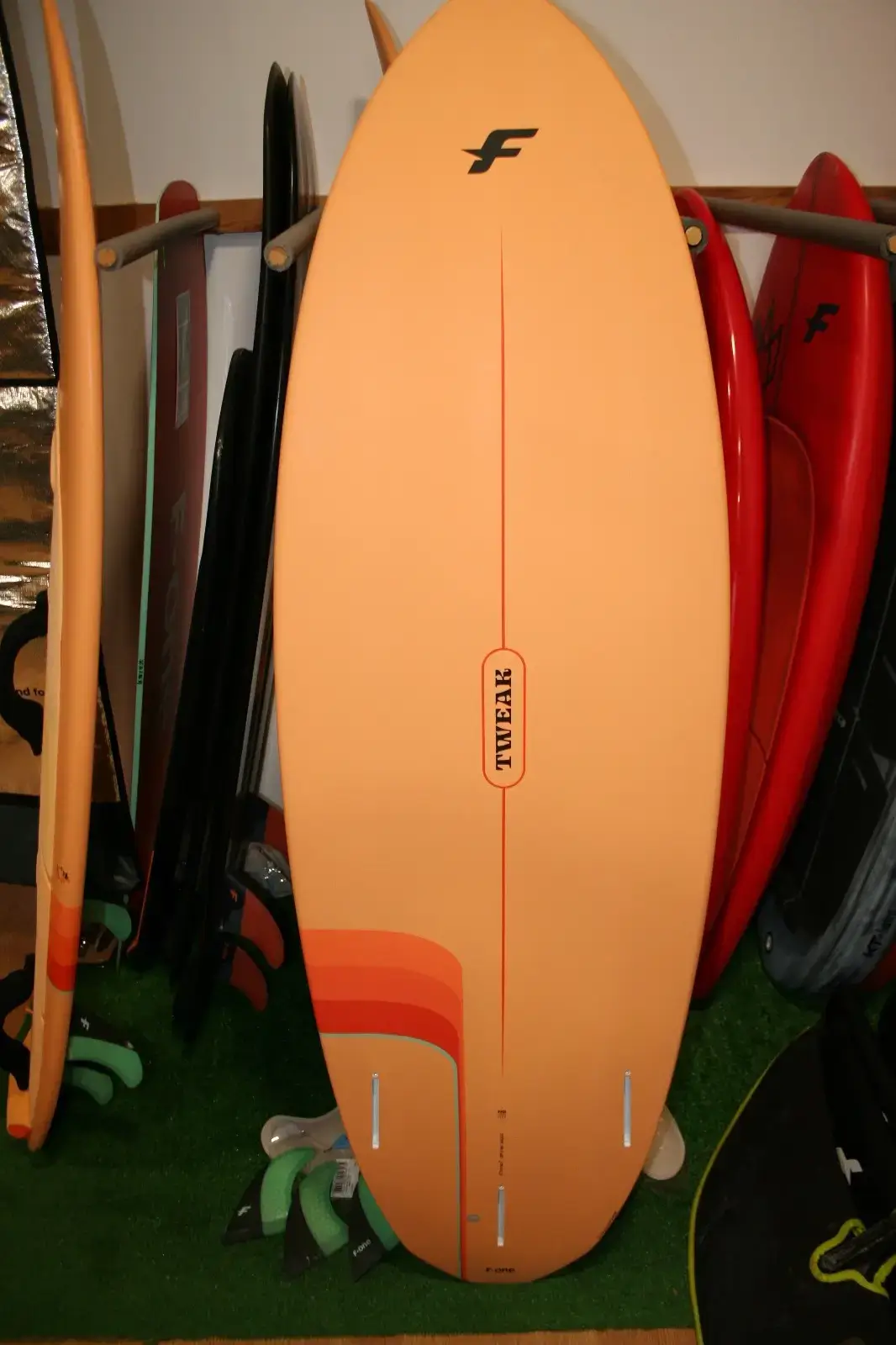 F-One Tweak 5.2 Kitesurfboard – Reaktionsschnell Wave – Bild 3
